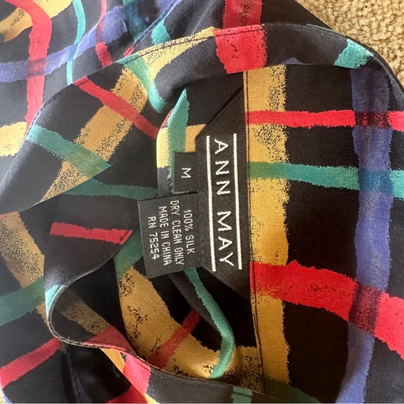 Blouse - Picture 2 of 4